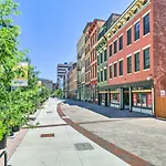 Contemporary Cincinnati Condo - Pets Allowed!